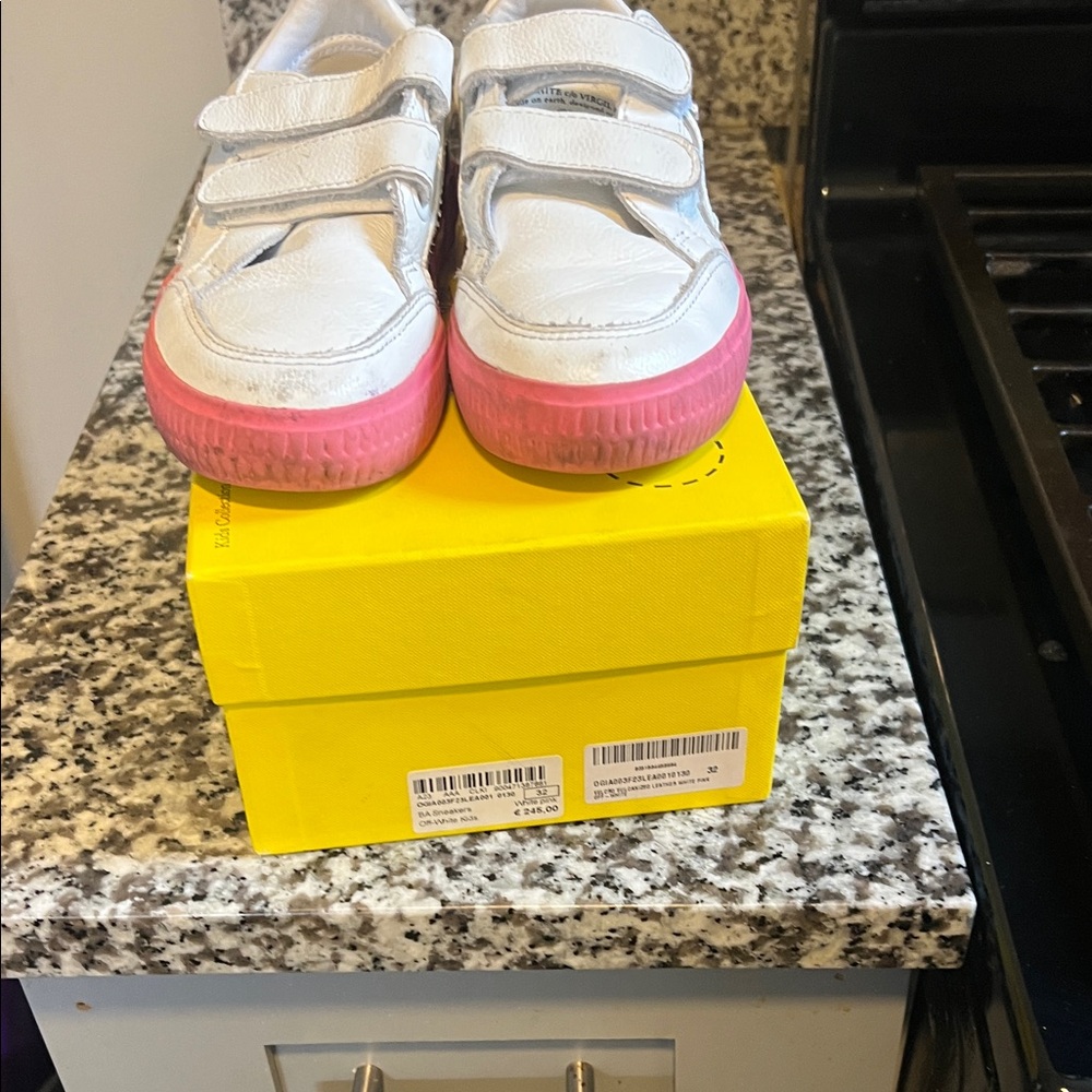 Off-White Kids Sneakers with Pink Soles